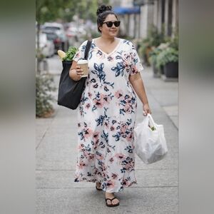 2 For $20 Floral Maxi Dress - White and Pink XXL Plus Boho, Lounge,girly. XXL